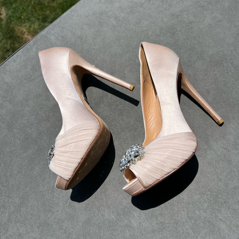 Badgley Mischka Heels - Picture 3 of 7